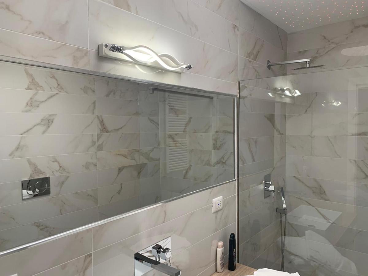 Appartement Penthouse Aureliana Attico Con Piscina A Roma Extérieur photo