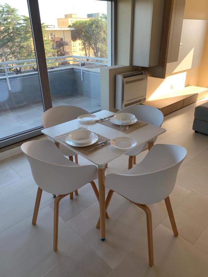 Appartement Penthouse Aureliana Attico Con Piscina A Roma Extérieur photo