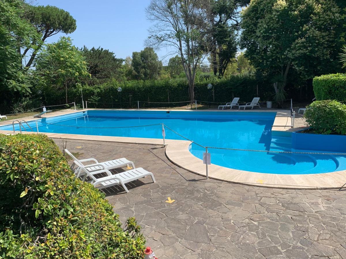 Appartement Penthouse Aureliana Attico Con Piscina A Roma Extérieur photo